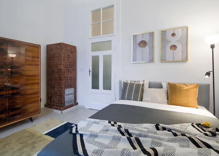 WAWELOVE Piłsudskiego - 3 bedroom apt. with balcony&free parking!